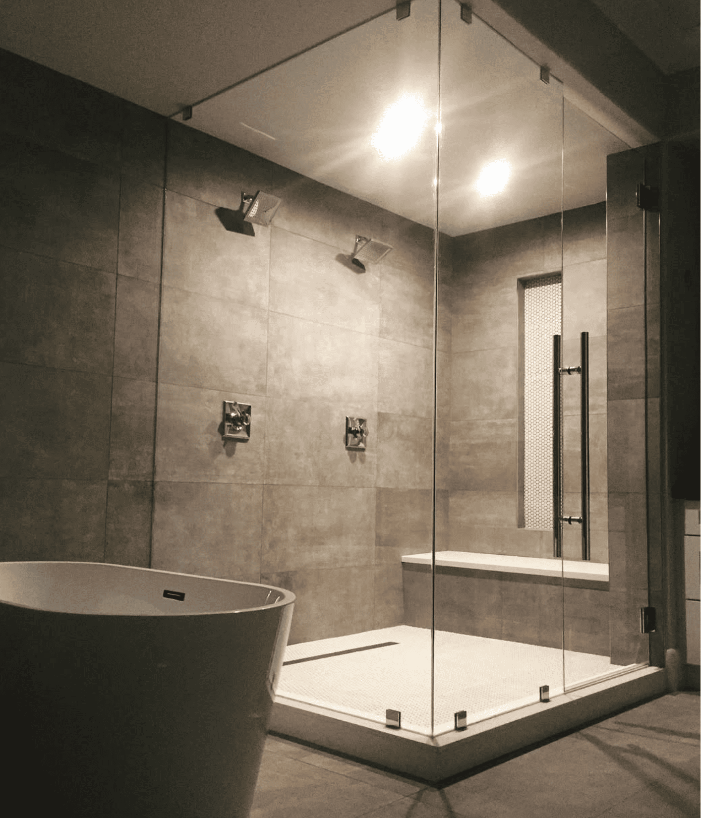 Custom shower enclosure built to fit a Las Vegas bathroom — Baja Glass